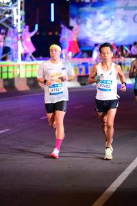 BIB: 41527, 97402
                            <button type="button" onclick="openModal(22872295)" class="btn btn-primary btn-sm float-right btn-popup" data-toggle="modal" data-target=".modal-high-quality">
                        <i class="fas fa-shopping-cart"></i> Add to Cart
                    </button>
                                            <button type="button" onclick="isThisMe(22872295, true)" class="btn btn-success btn-sm float-right btn-popup btn-isme hidden" data-toggle="tooltip" data-placement="bottom" title="นี่คือรูปของคุณใช่ไหม คลิกที่นี่เพื่อเอาเข้าอัลบั้ม">
                        <i class="fas fa-plus"></i> Add to album
                    </button>
                    <button type="button" onclick="isThisMe(22872295, false)" class="btn btn-warning btn-sm float-right btn-popup btn-isnotme hidden">
                        <i class="fas fa-ban"></i> Remove from album
                    </button>